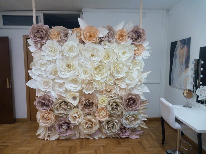 HomeDecor paper flowers wall